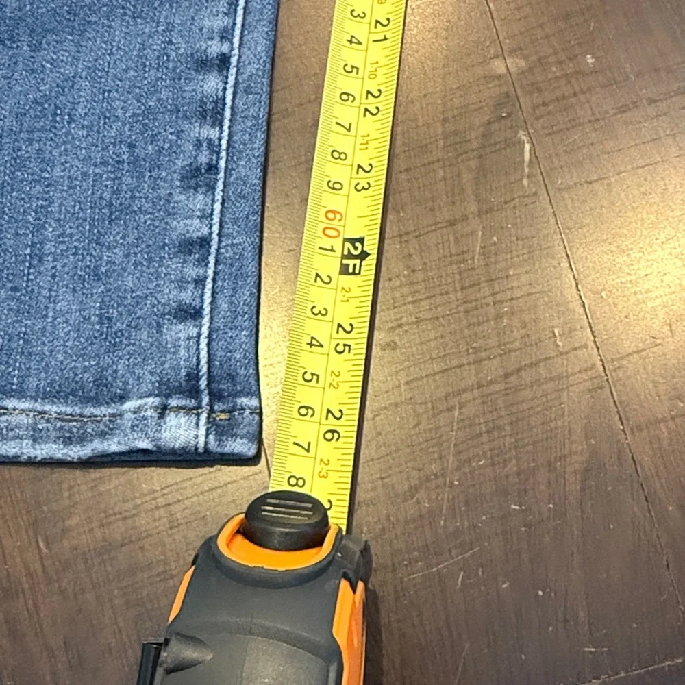 Frame Denim LeHigh Straight Jeans in Classic Blue - Picture 9 of 9